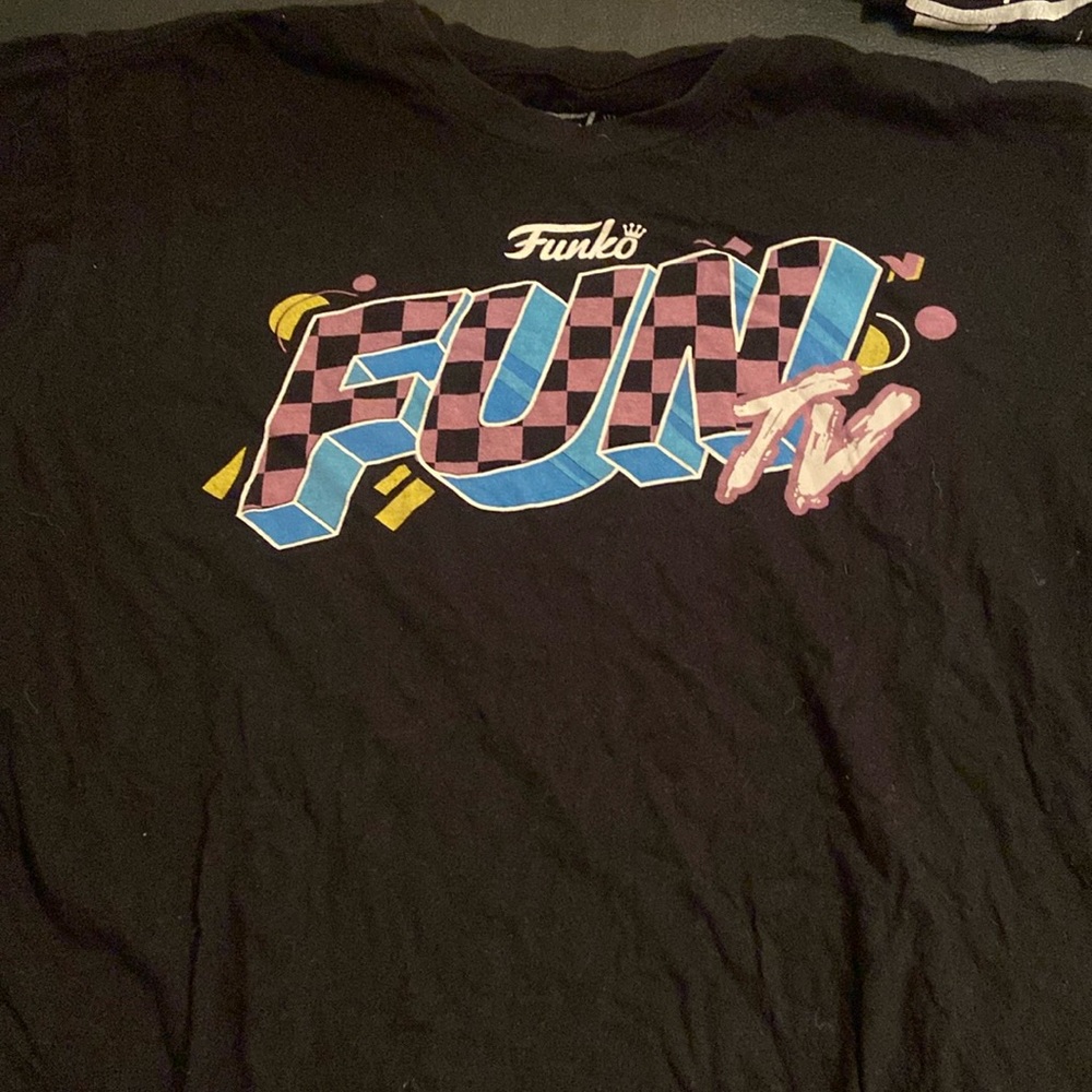 graphic tee